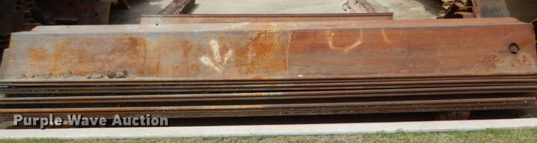 image for item DP4076 (7) sets of sheet piling