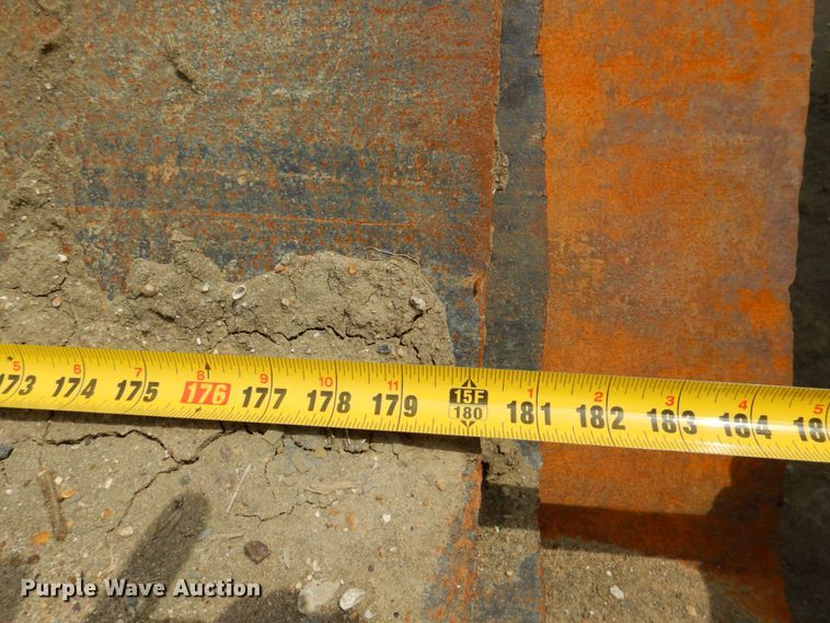 image for item DP4076 (7) sets of sheet piling