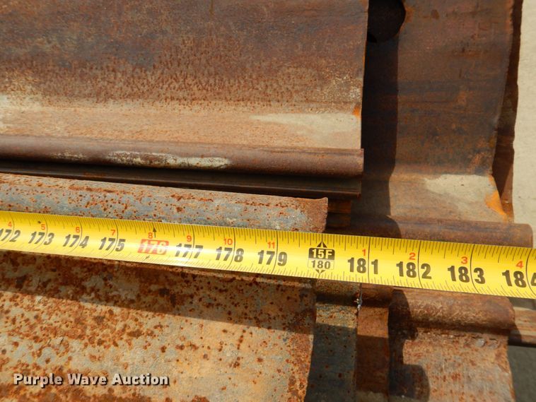 image for item DP4078 (20) sets of sheet piling