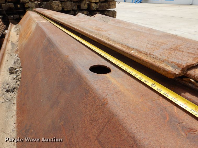 image for item DP4080 (20) sets of steel piling