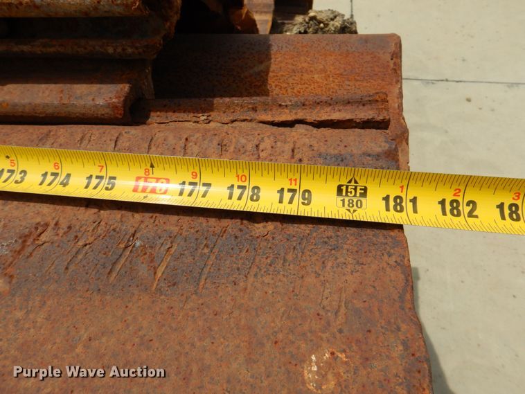 image for item DP4080 (20) sets of steel piling