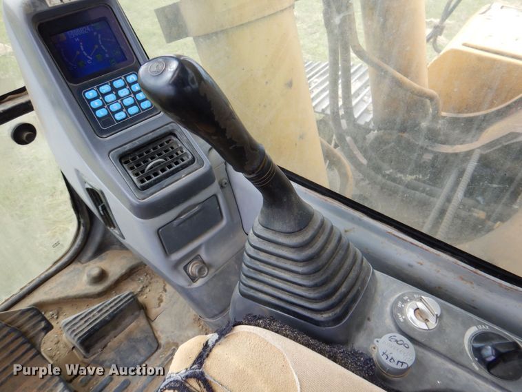 image for item DP4148 2006 Komatsu PC600LC-8  excavator
