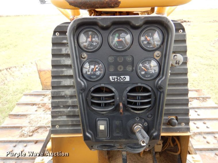 image for item DP4149 2007 Caterpillar D4G LGP  dozer