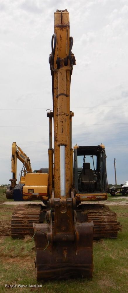 image for item DP4150 1999 Komatsu PC200-6B  excavator