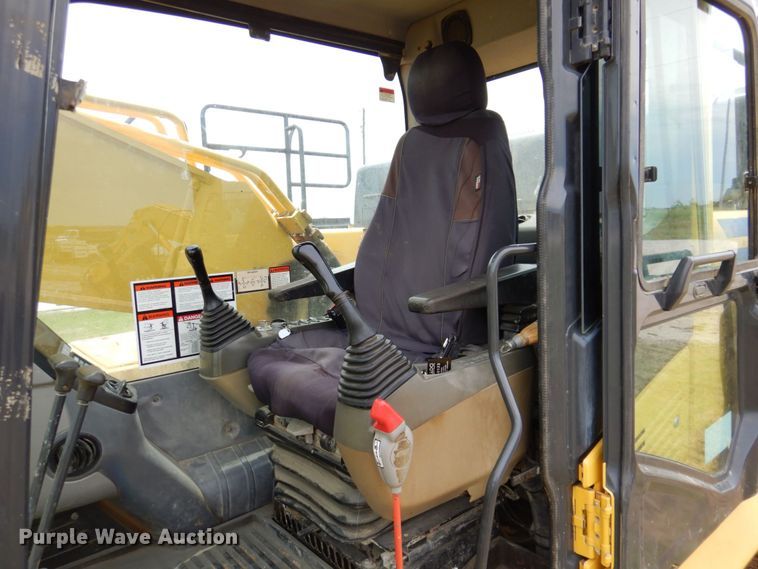 image for item DP4160 2014 Komatsu PC490LC-10  excavator