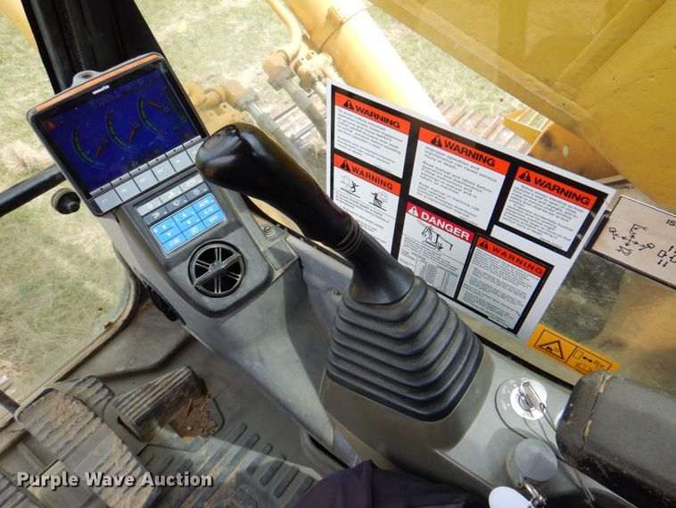 image for item DP4160 2014 Komatsu PC490LC-10  excavator