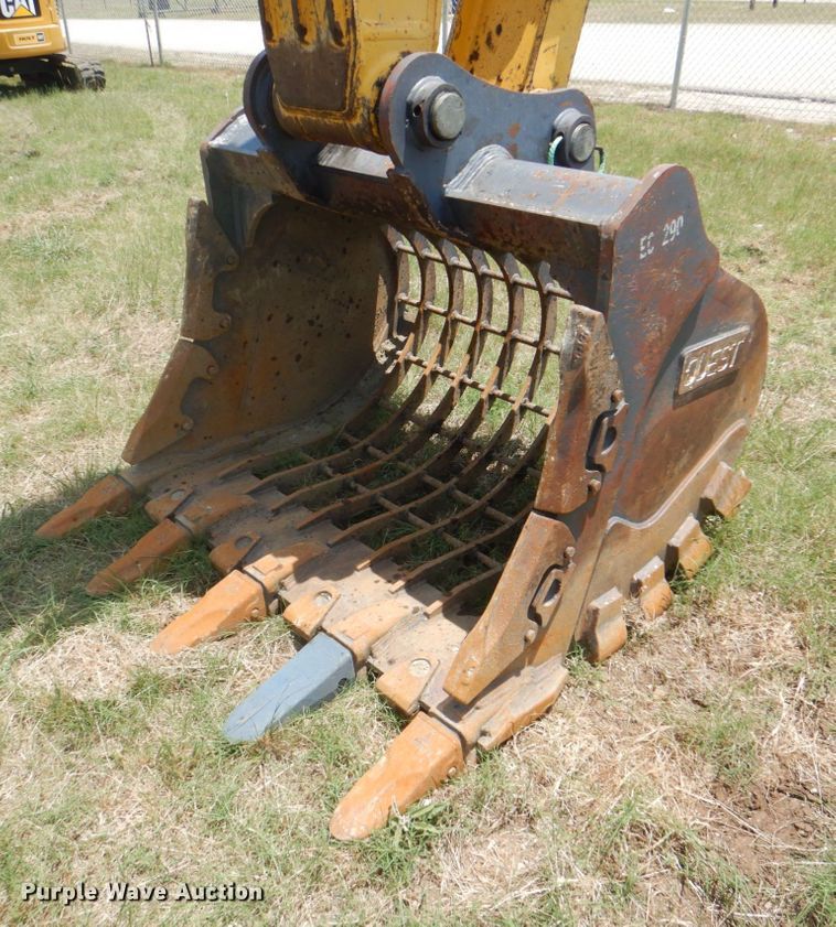 image for item DP4161 2018 Kobelco SK300LC-10  excavator