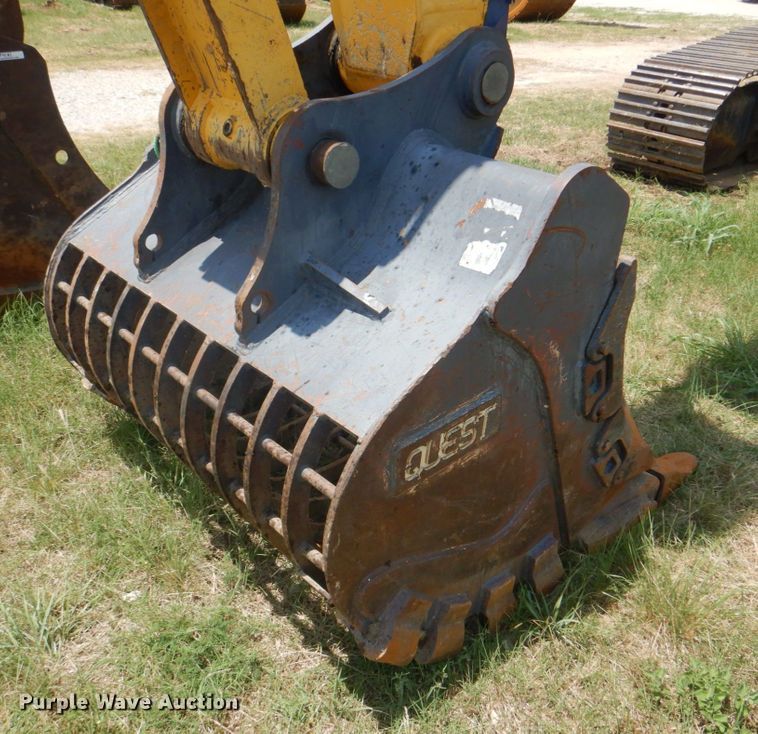 image for item DP4161 2018 Kobelco SK300LC-10  excavator