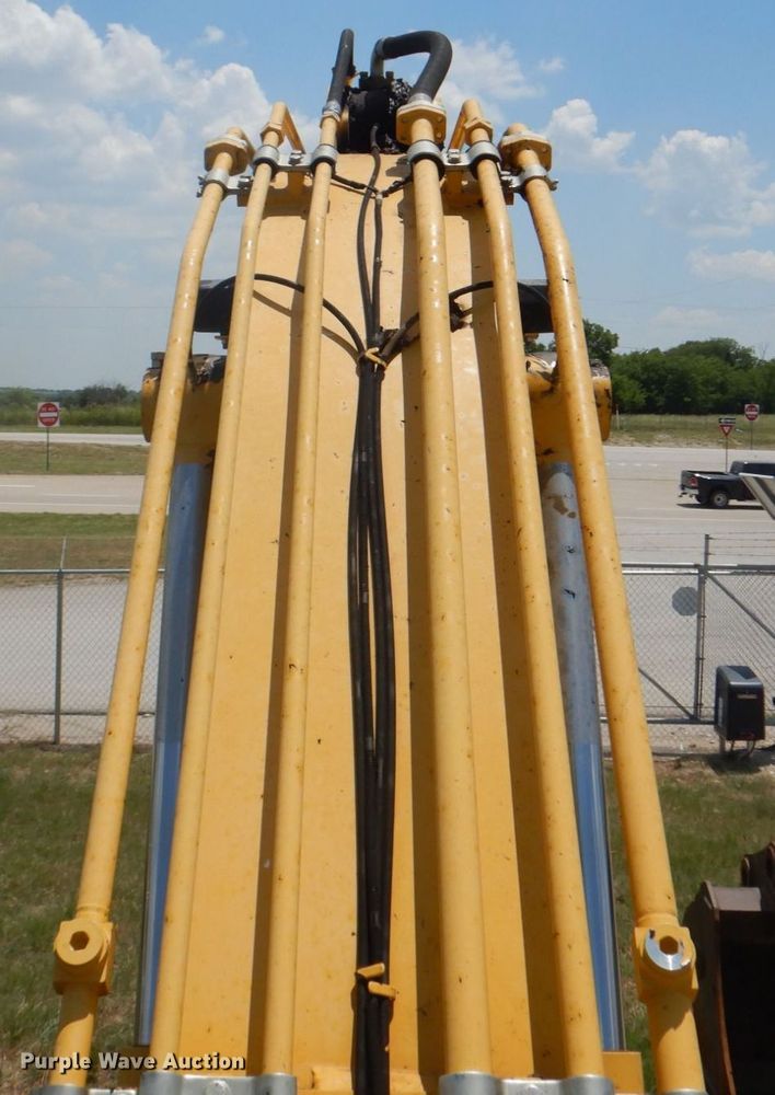 image for item DP4161 2018 Kobelco SK300LC-10  excavator