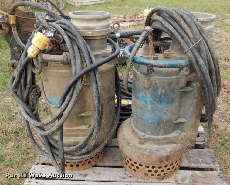 image for item DR1834 (2) water pumps