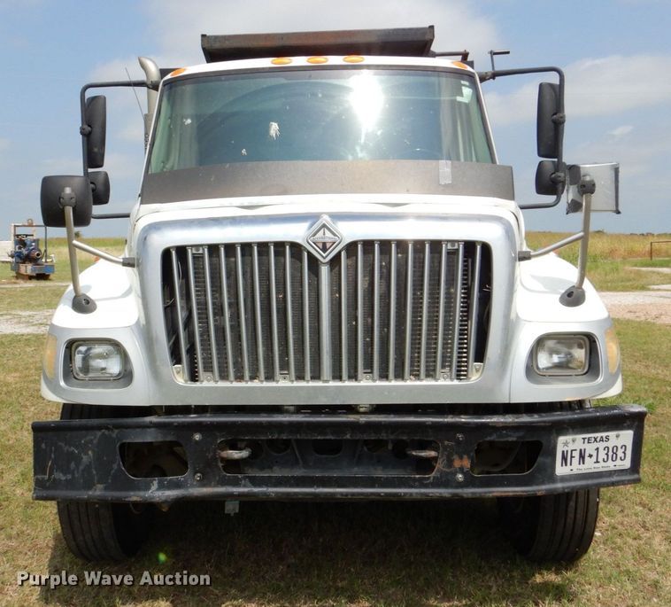 image for item DR1845 2007 International 7400  dump truck