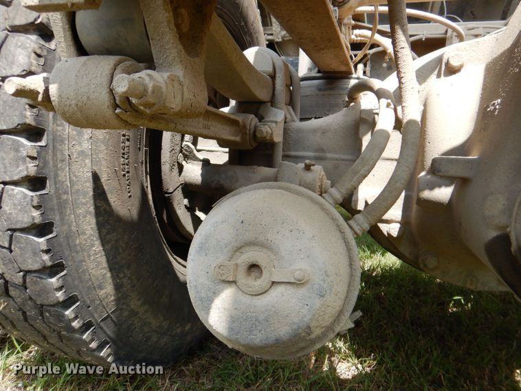 image for item DR1845 2007 International 7400  dump truck