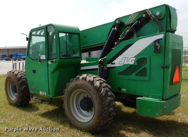 image for item DR1847 2011 JLG 8042  telehandler