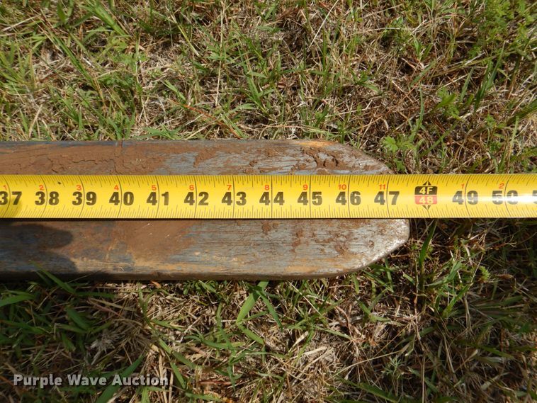 image for item DR1847 2011 JLG 8042  telehandler