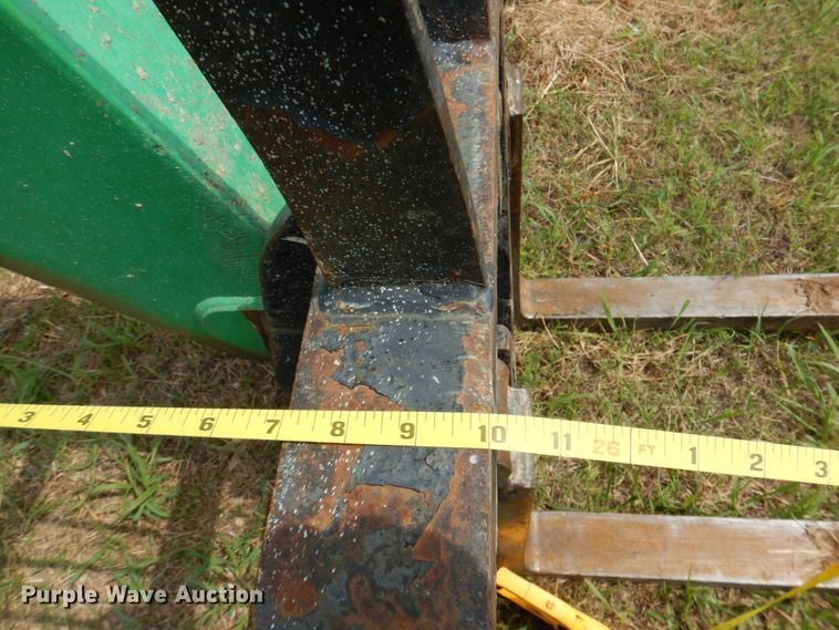 image for item DR1847 2011 JLG 8042  telehandler