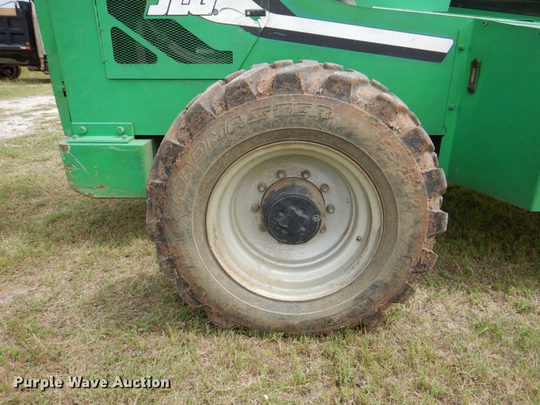 image for item DR1847 2011 JLG 8042  telehandler
