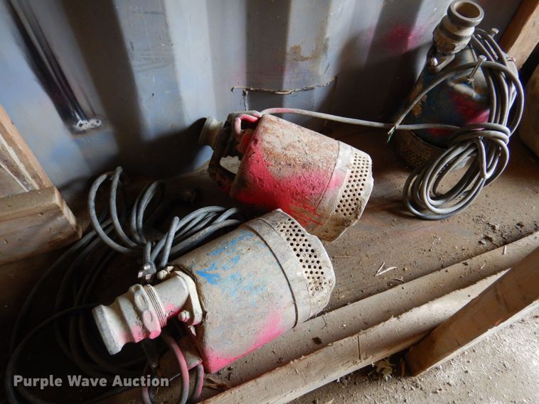 image for item DR1851 1998  storage container