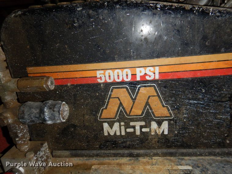 image for item DR1852 2003  storage container