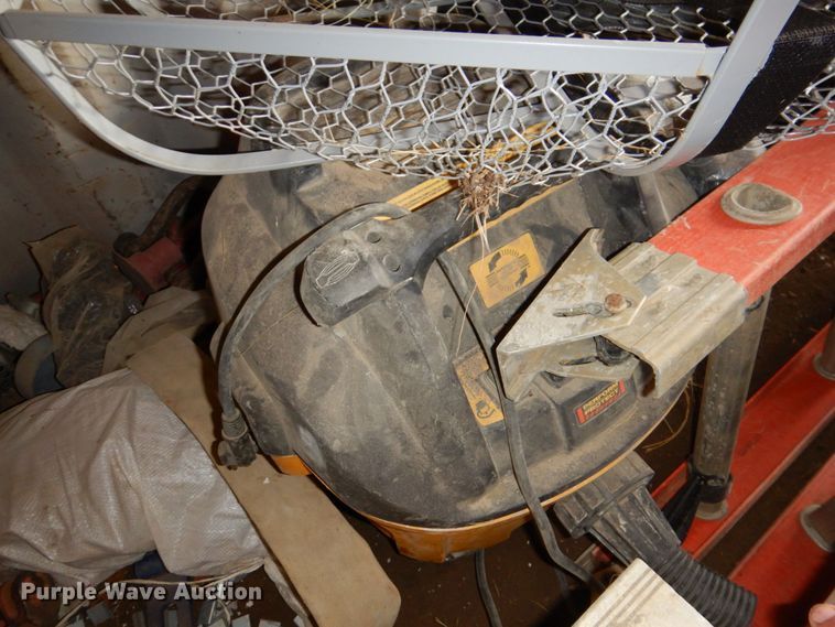 image for item DR1852 2003  storage container