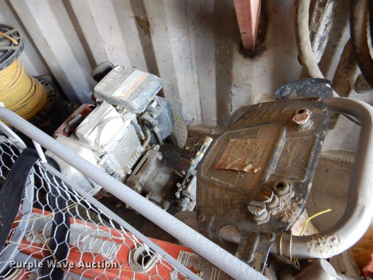 image for item DR1852 2003  storage container