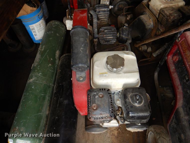 image for item DR1853 1999  storage container