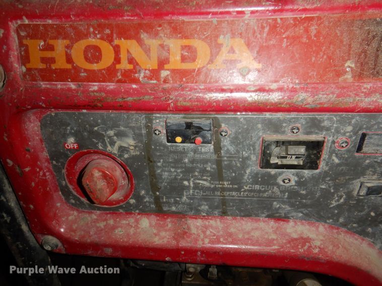 image for item DR1853 1999  storage container