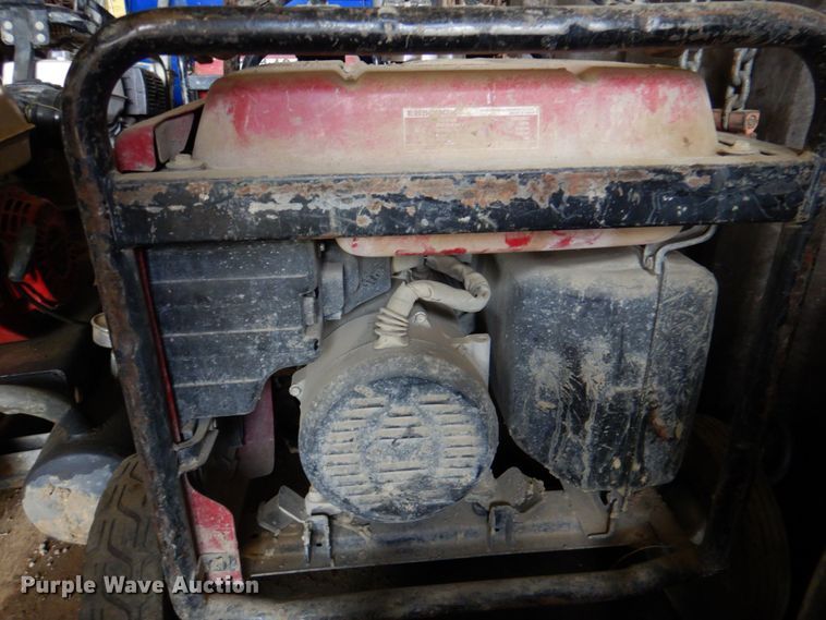 image for item DR1853 1999  storage container