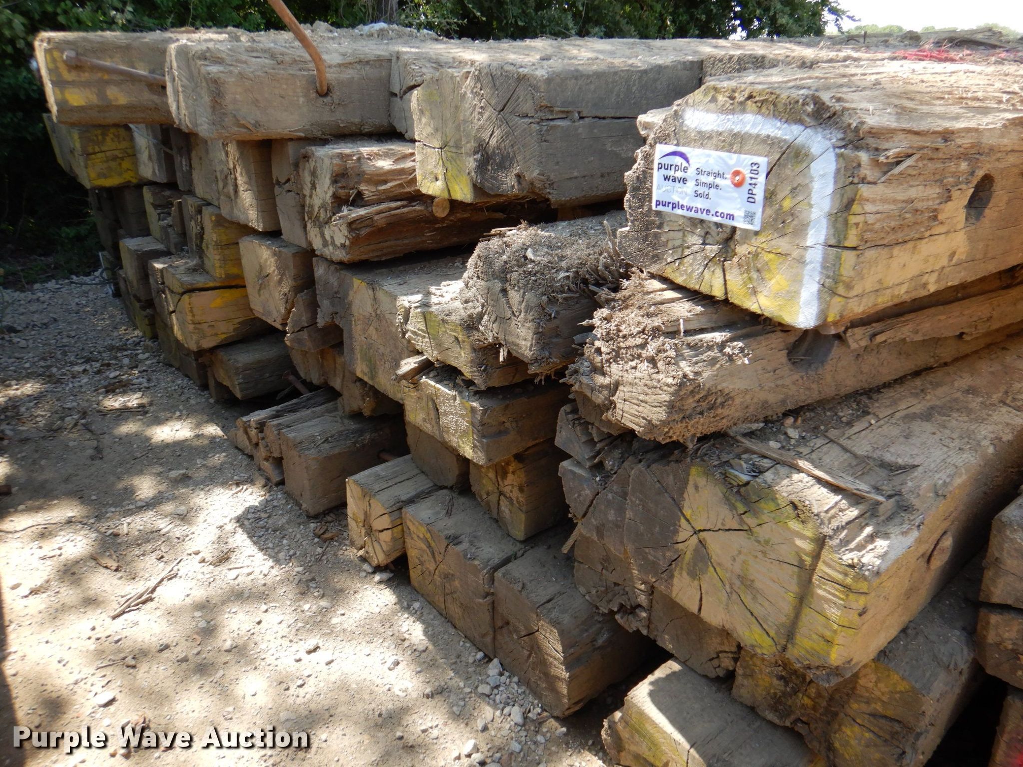 (20) crane mats in Farmers Branch , TX Item DP4103 sold Purple Wave