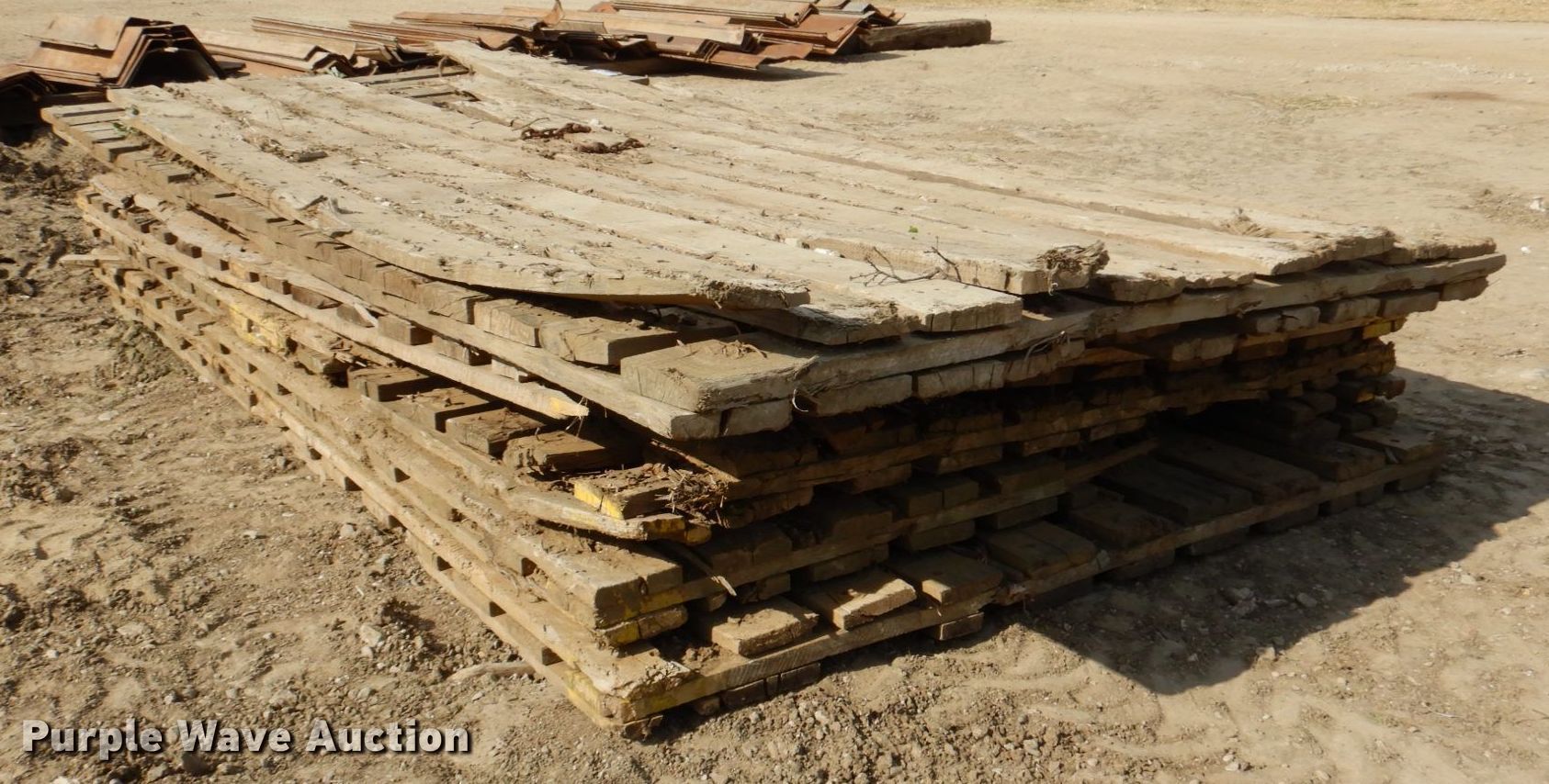 (5) crane mats in Farmers Branch , TX Item DP4123 sold Purple Wave