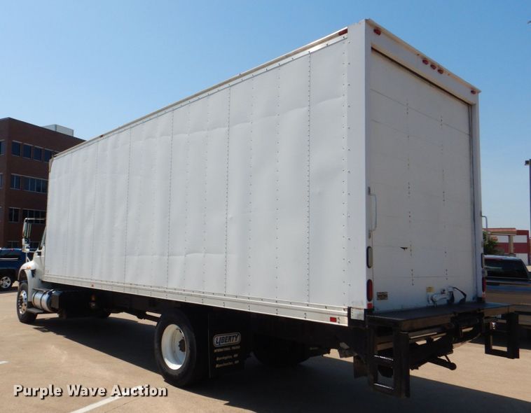 image for item DH7370 2017 International 4300  box truck