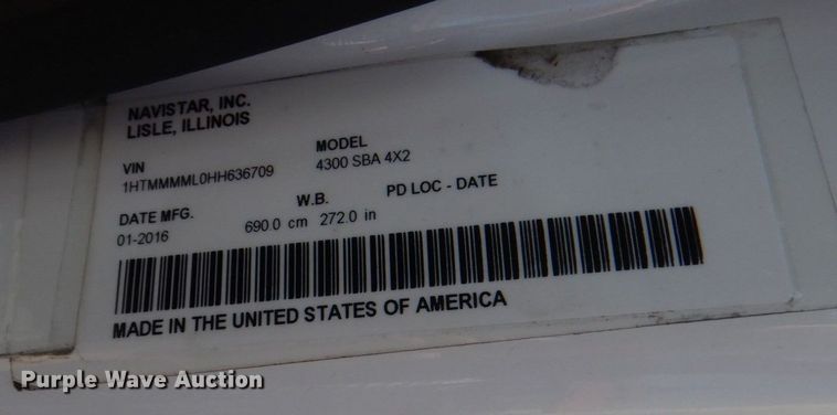 image for item DH7370 2017 International 4300  box truck