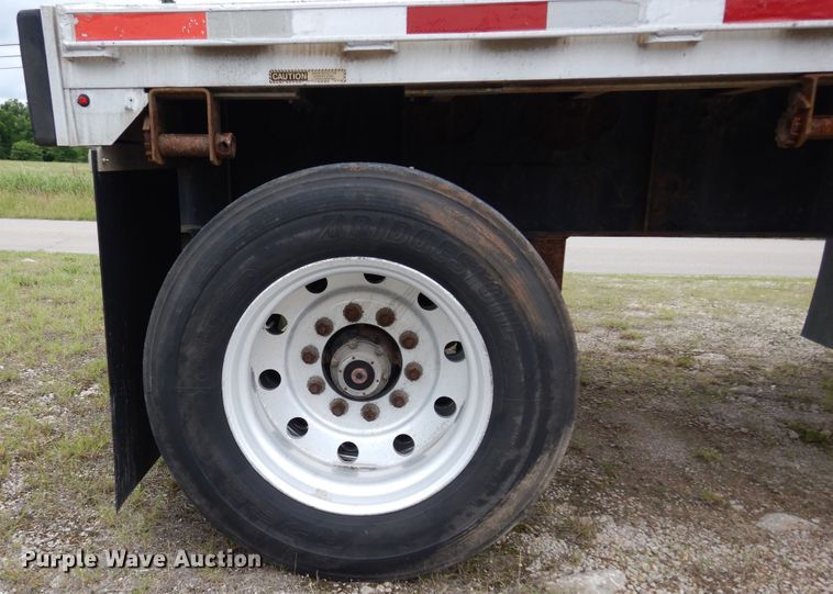 image for item DH8540 1996 Transcraft Eagle W2  flatbed trailer