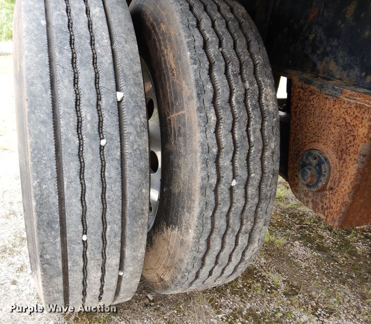 image for item DH8540 1996 Transcraft Eagle W2  flatbed trailer