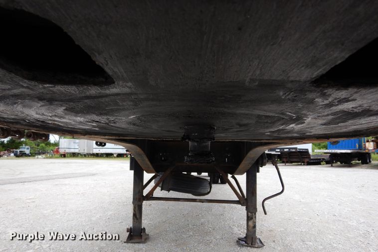 image for item DH8541 1996 Transcraft Eagle W2  flatbed trailer