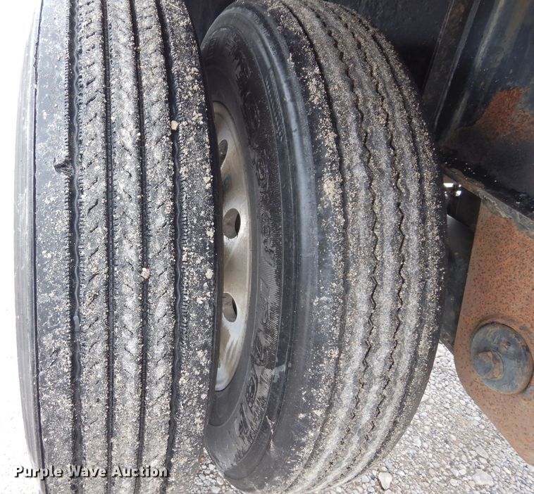 image for item DH8541 1996 Transcraft Eagle W2  flatbed trailer