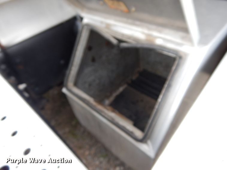 image for item DH8542 2005 Freightliner Century Class ST  semi truck