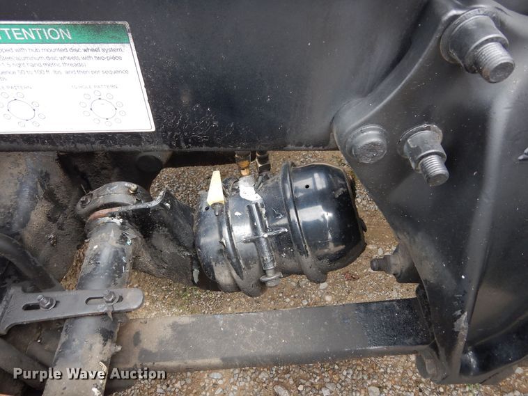 image for item DH8542 2005 Freightliner Century Class ST  semi truck