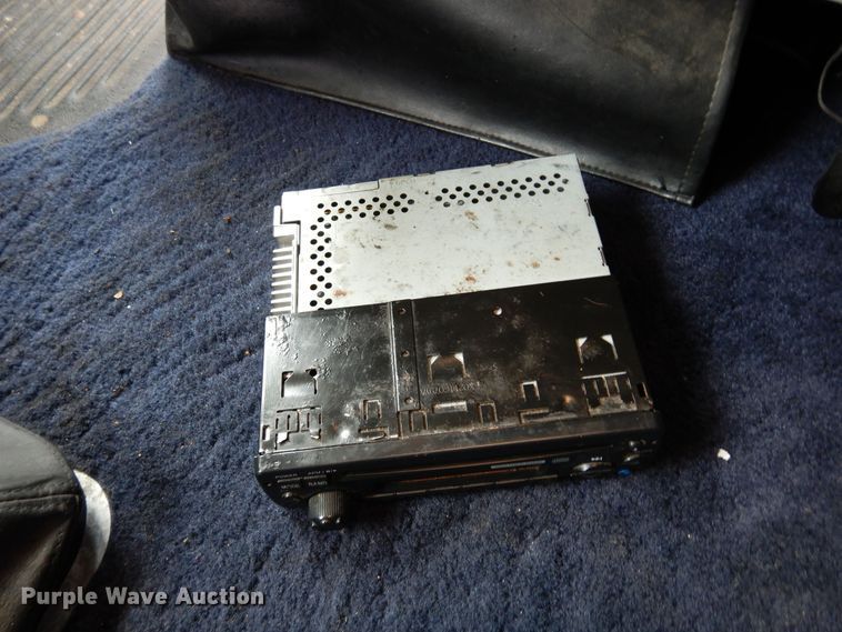 image for item DH8542 2005 Freightliner Century Class ST  semi truck