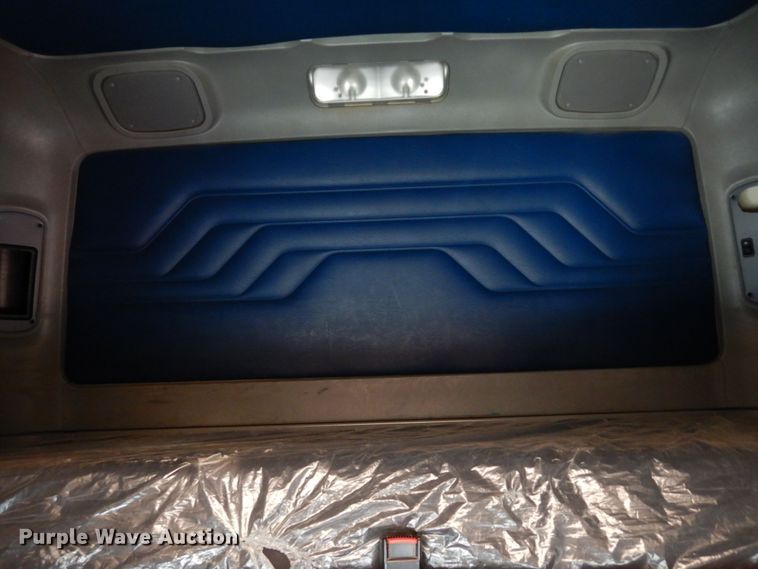 image for item DH8542 2005 Freightliner Century Class ST  semi truck