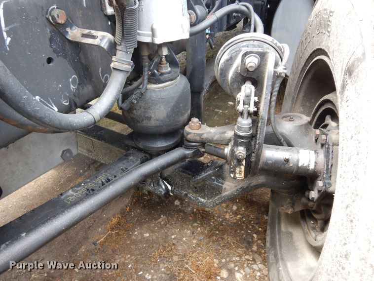 image for item DH8542 2005 Freightliner Century Class ST  semi truck