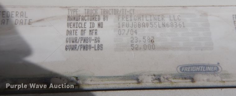 image for item DH8542 2005 Freightliner Century Class ST  semi truck