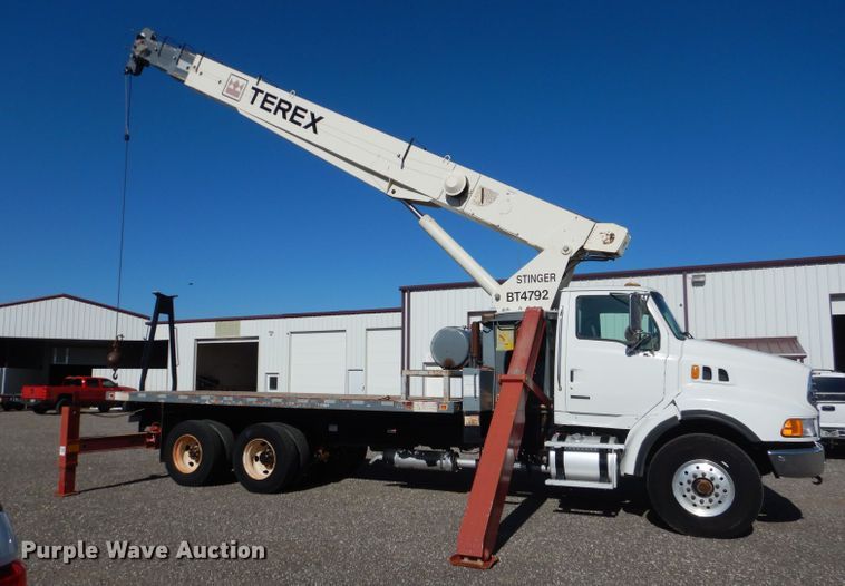 image for item DJ8959 2006 Sterling L9500  crane truck