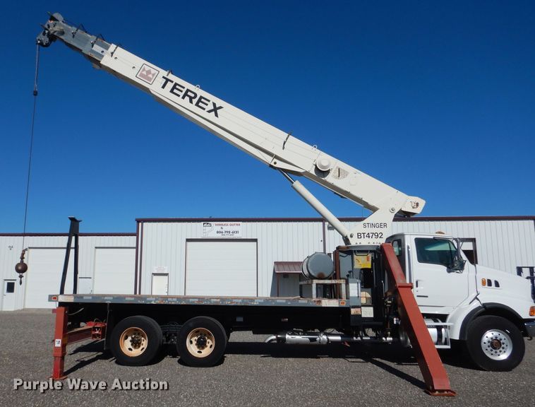 image for item DJ8959 2006 Sterling L9500  crane truck