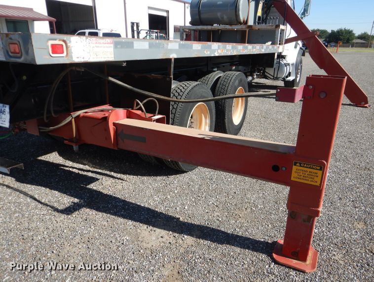 image for item DJ8959 2006 Sterling L9500  crane truck