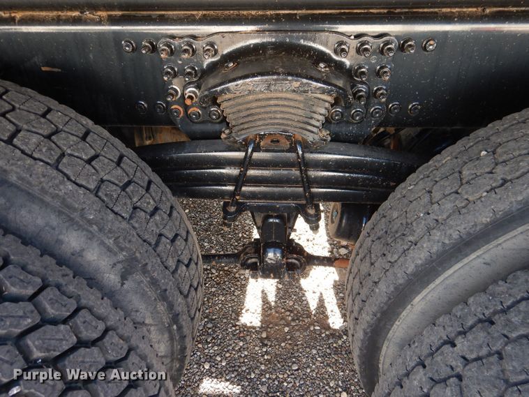 image for item DJ8959 2006 Sterling L9500  crane truck