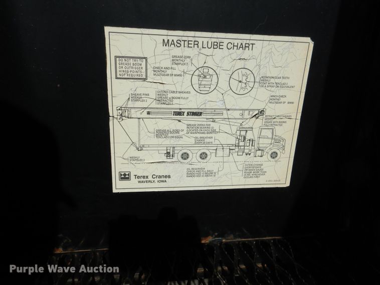 image for item DJ8959 2006 Sterling L9500  crane truck
