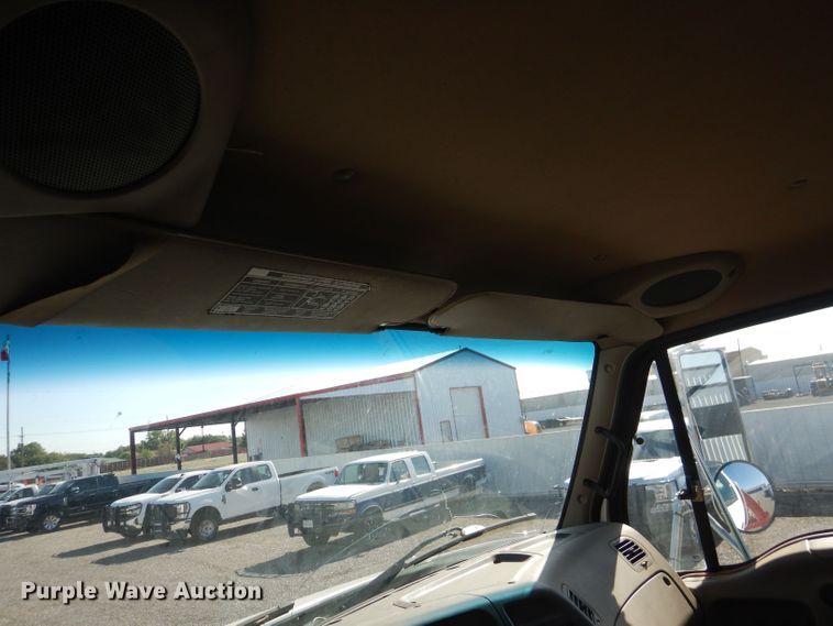 image for item DJ8959 2006 Sterling L9500  crane truck