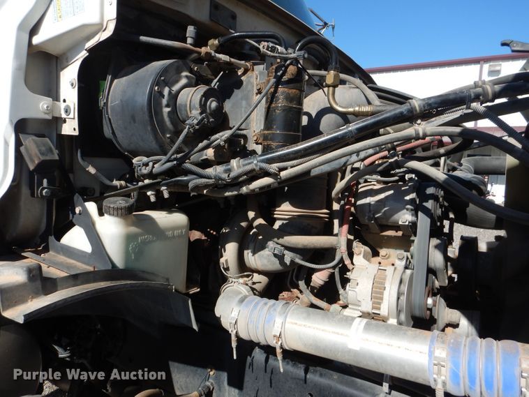 image for item DJ8959 2006 Sterling L9500  crane truck