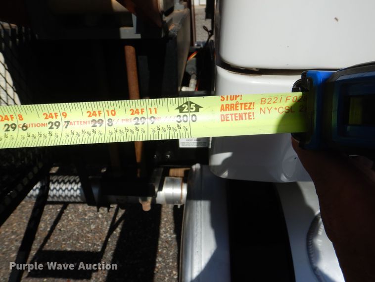 image for item DJ8959 2006 Sterling L9500  crane truck