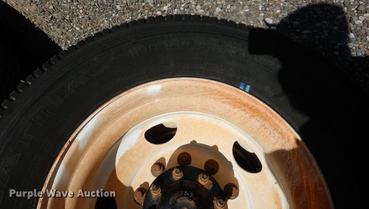 image for item DJ8959 2006 Sterling L9500  crane truck